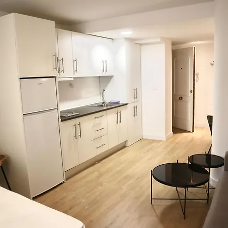 Merced10 1a Apartment *
